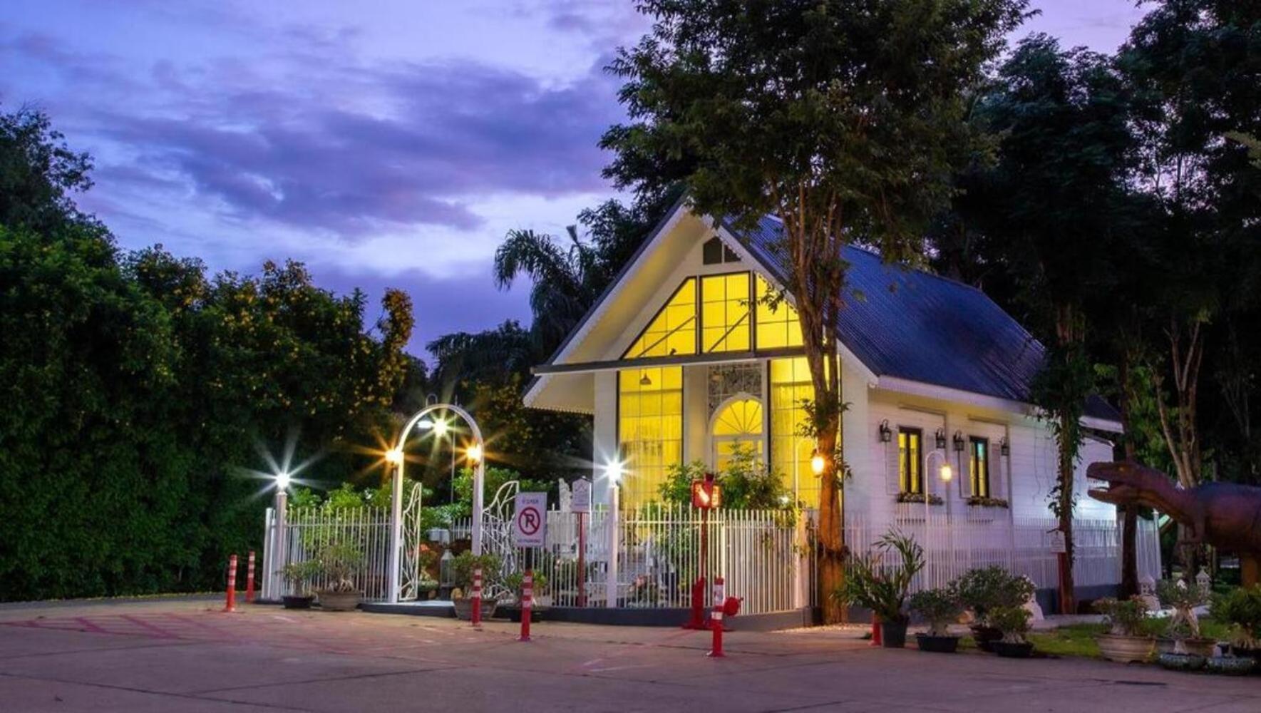 Yoko River Kwai Resort Sai Yok Ngoại thất bức ảnh