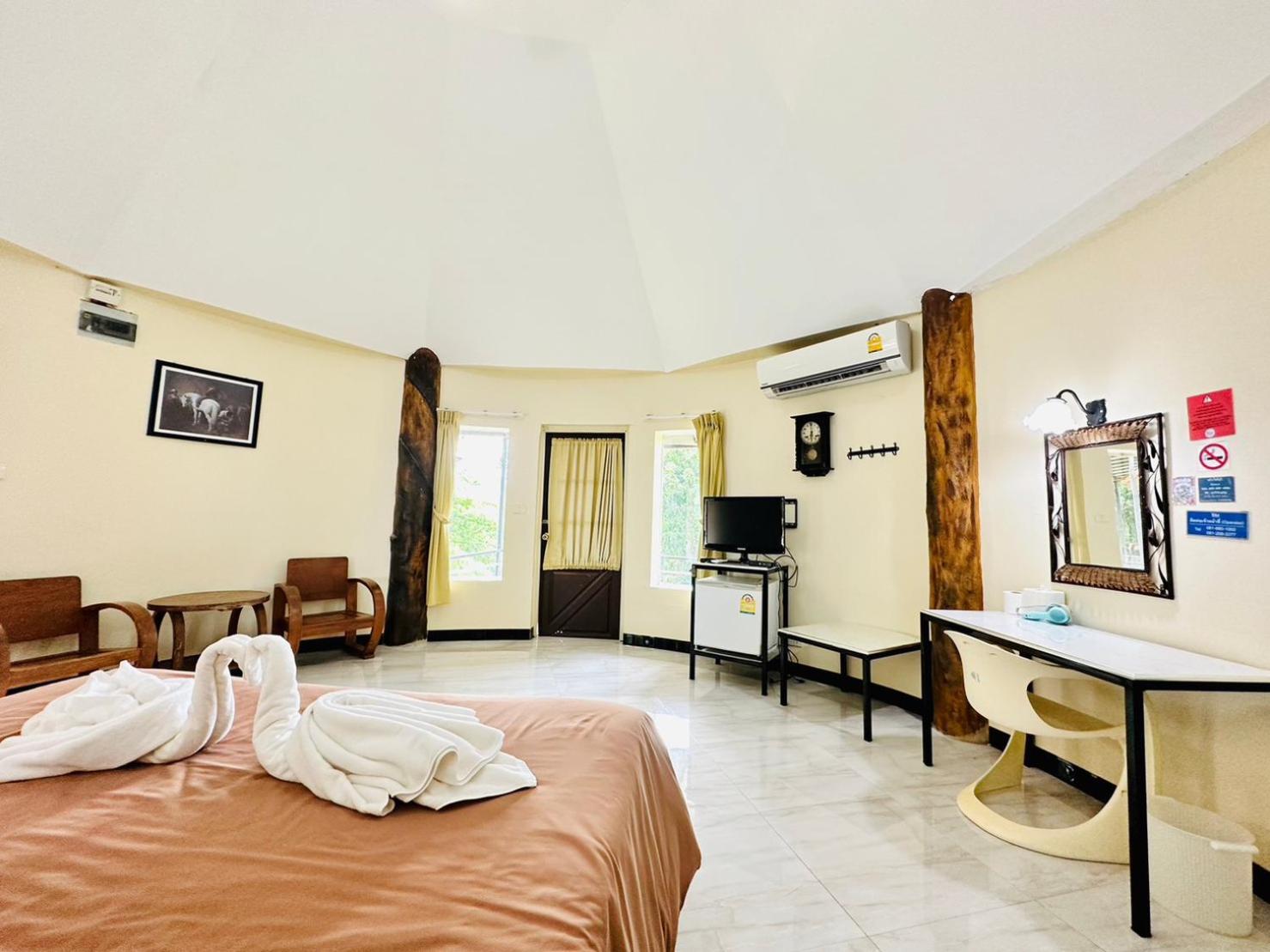 Yoko River Kwai Resort Sai Yok Ngoại thất bức ảnh