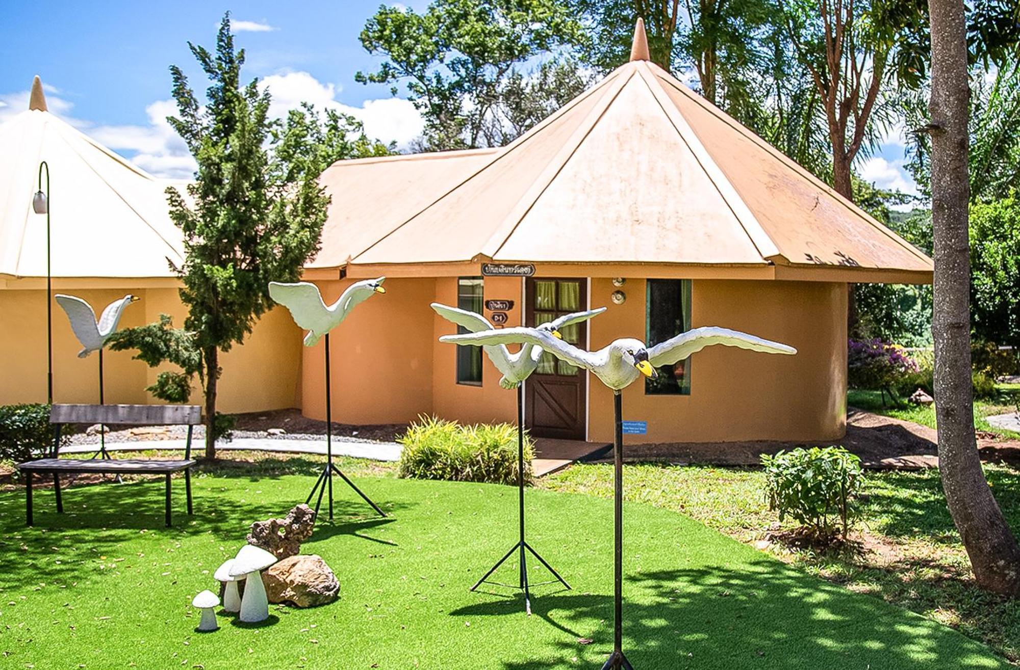 Yoko River Kwai Resort Sai Yok Ngoại thất bức ảnh